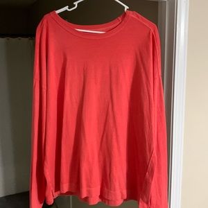 Women’s long sleeved tshirt